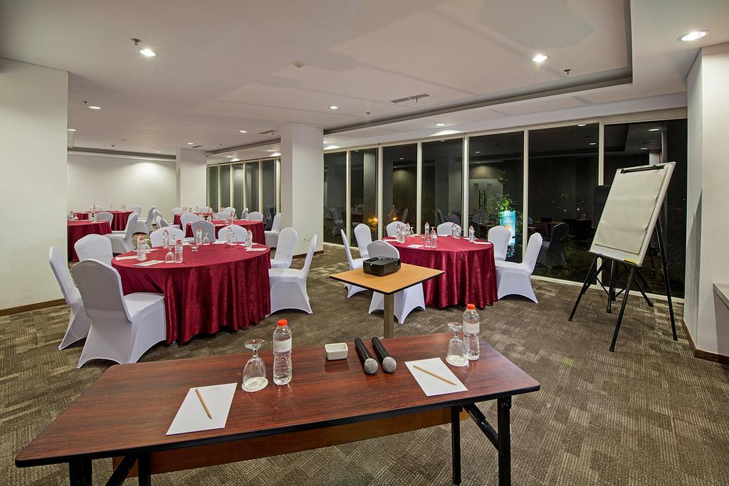 Whiz Prime Hotel Pajajaran Bogor Exteriér fotografie