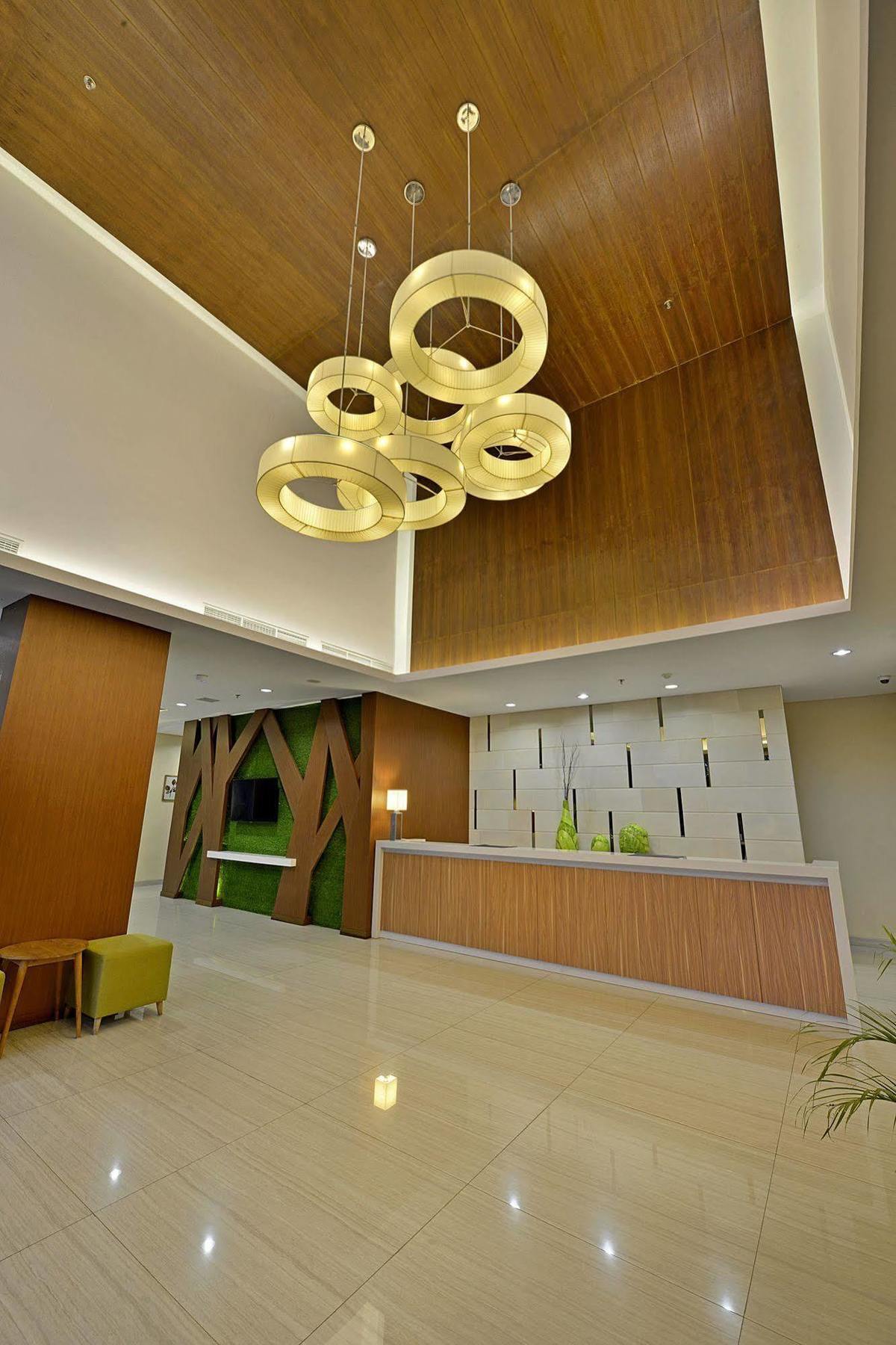 Whiz Prime Hotel Pajajaran Bogor Exteriér fotografie
