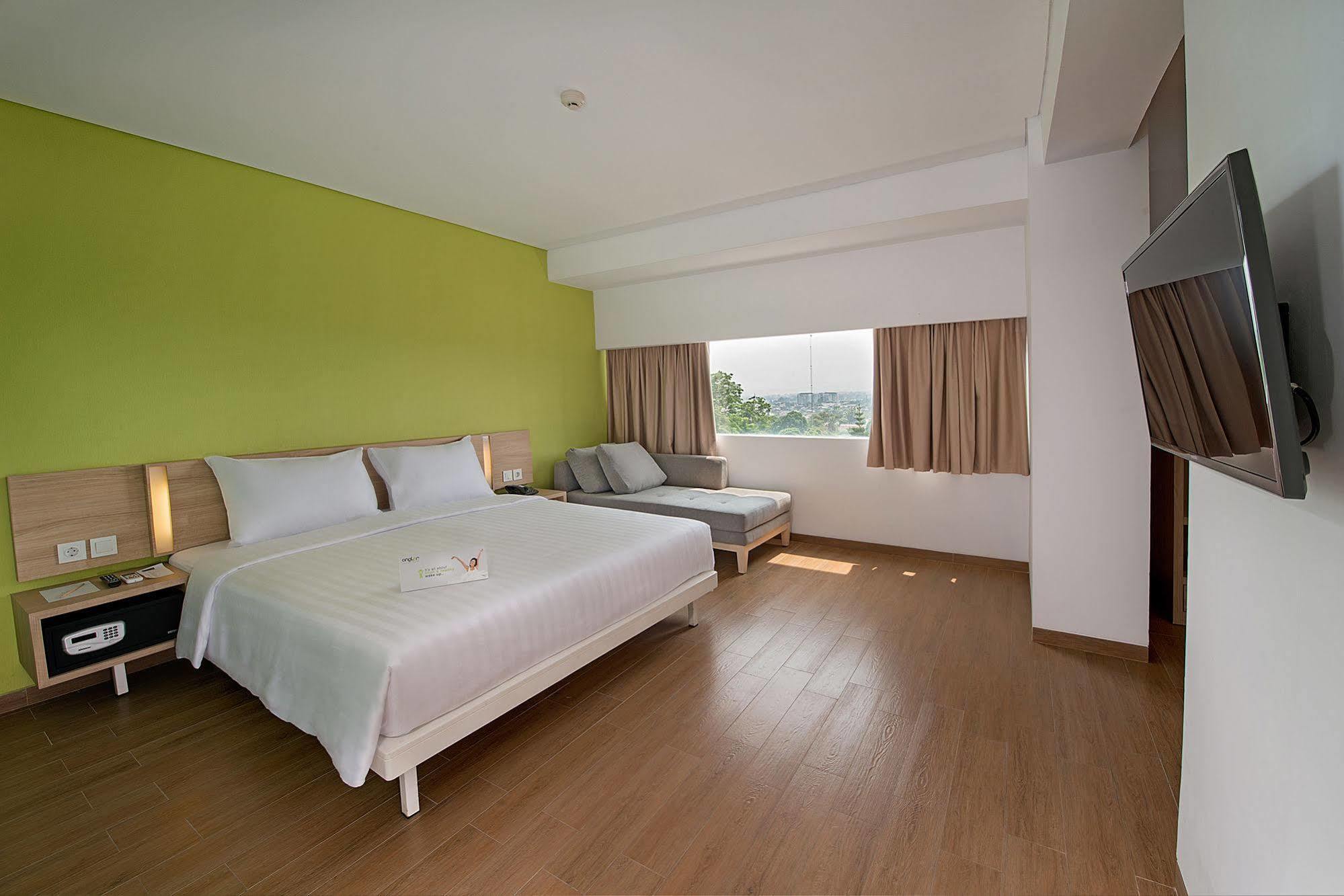 Whiz Prime Hotel Pajajaran Bogor Exteriér fotografie